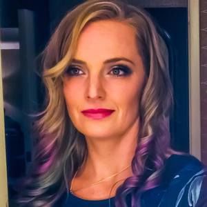 Meet your Posher, Jacqueline